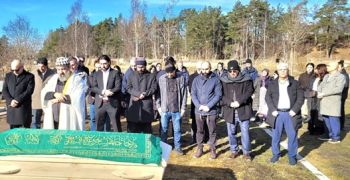 توديع المناضلة كميلة محمد محمود إلى مثواها الأبدي في ستوكهولم